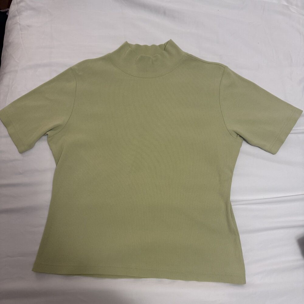 Liz Claiborne Liz Sport Mock Neck Short Sleeve Top size L